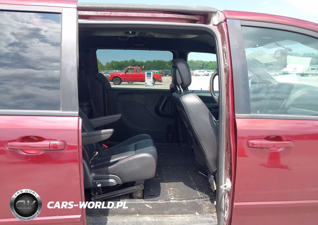 2017 Dodge Grand Caravan Gt VIN:2C4RDGEG5HR711396 - 8