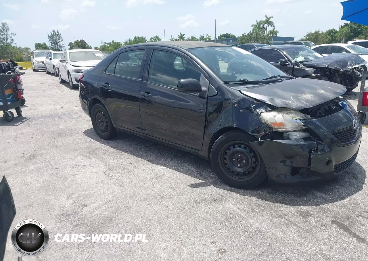 2012 Toyota Yaris – zdjęcie 1 z 11