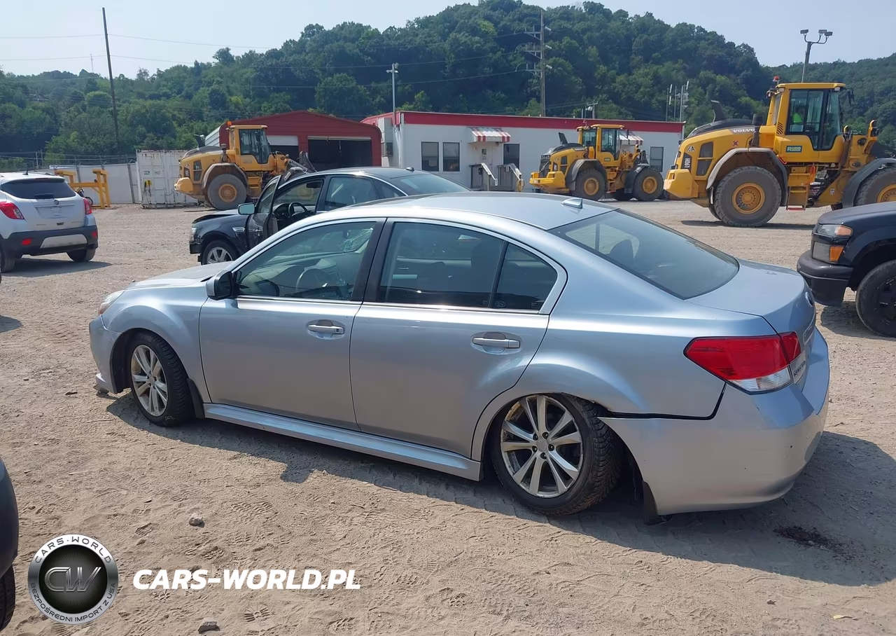 2014 Subaru Legacy 2.5I Premium VIN:4S3BMBD61E3035529 - 14