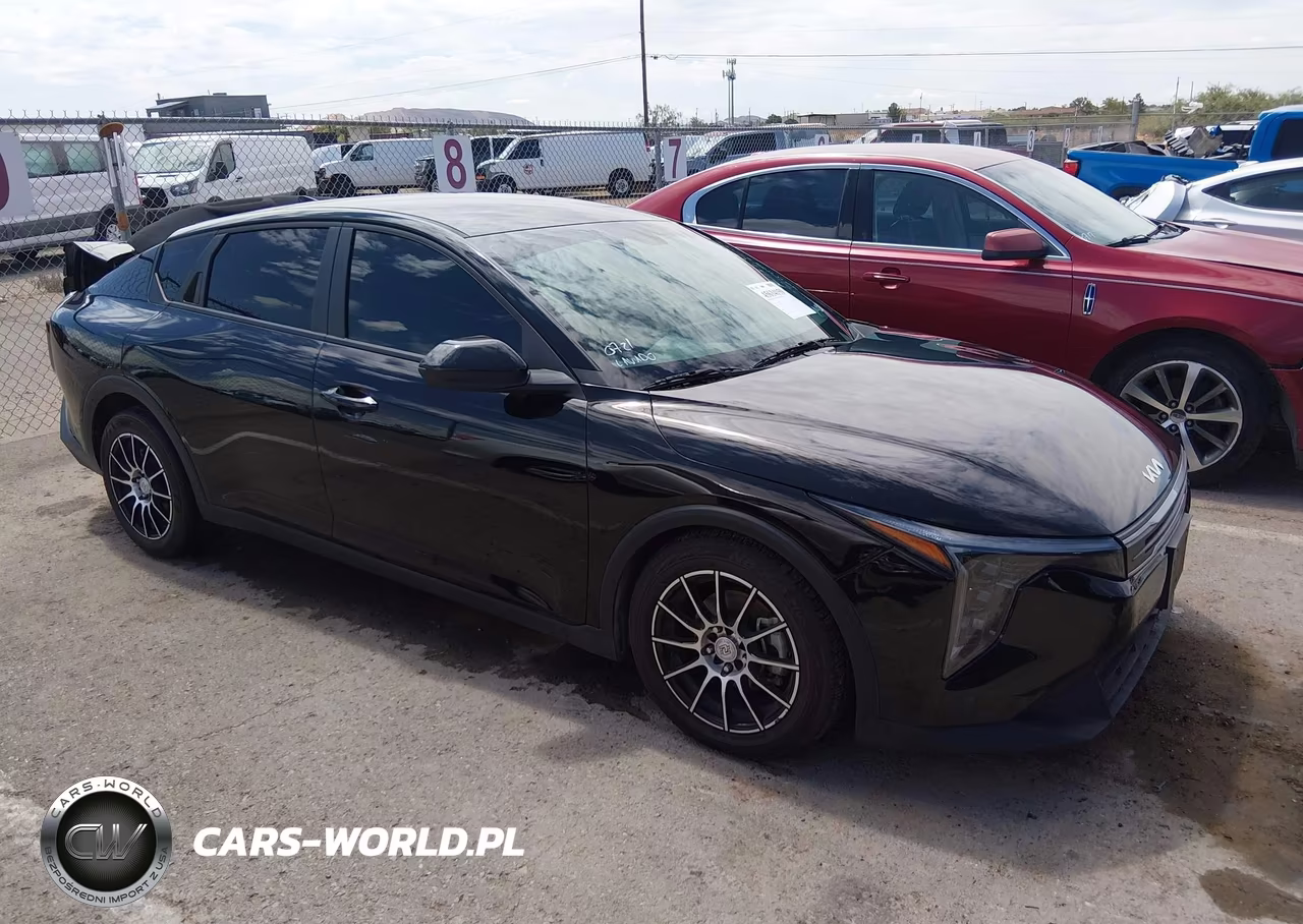 2025 Kia K4 Lx VIN:3KPFT4DE6SE073494 - 14