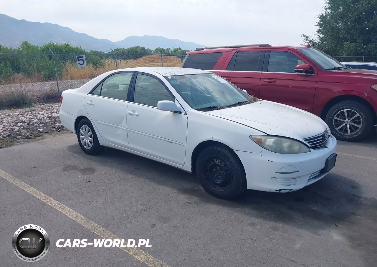 2005 Toyota Camry Le