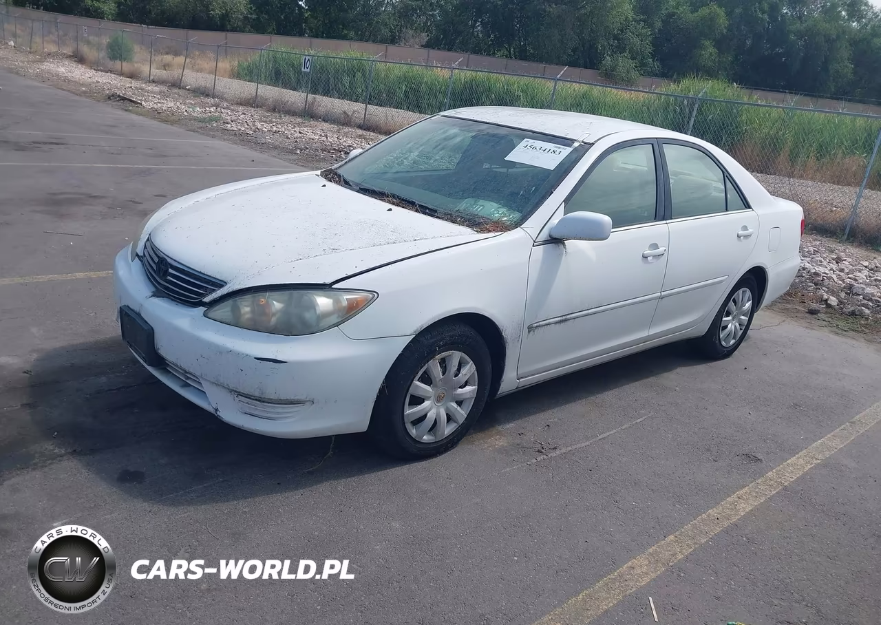 2005 Toyota Camry Le VIN:4T1BE32K05U587855 - 2