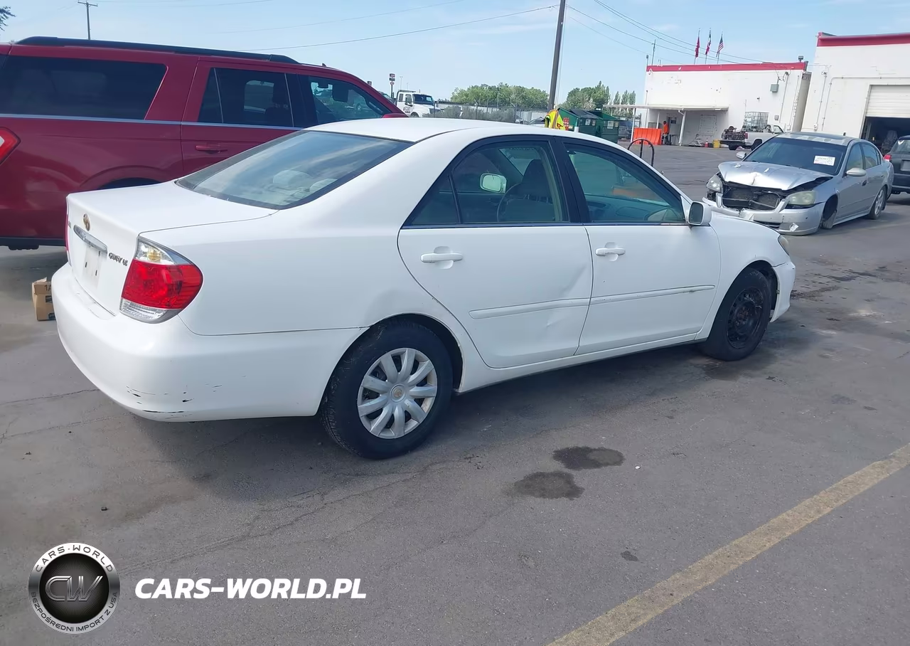 2005 Toyota Camry Le VIN:4T1BE32K05U587855 - 4