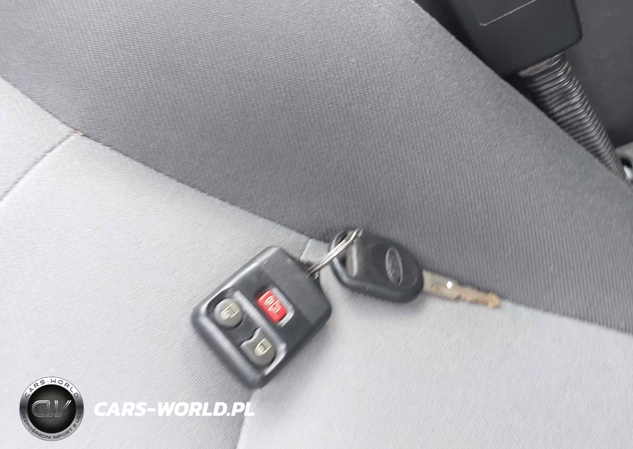 2007 Ford Escape Xls-Xls Manual VIN:1FMYU02Z77KB99500 - 11