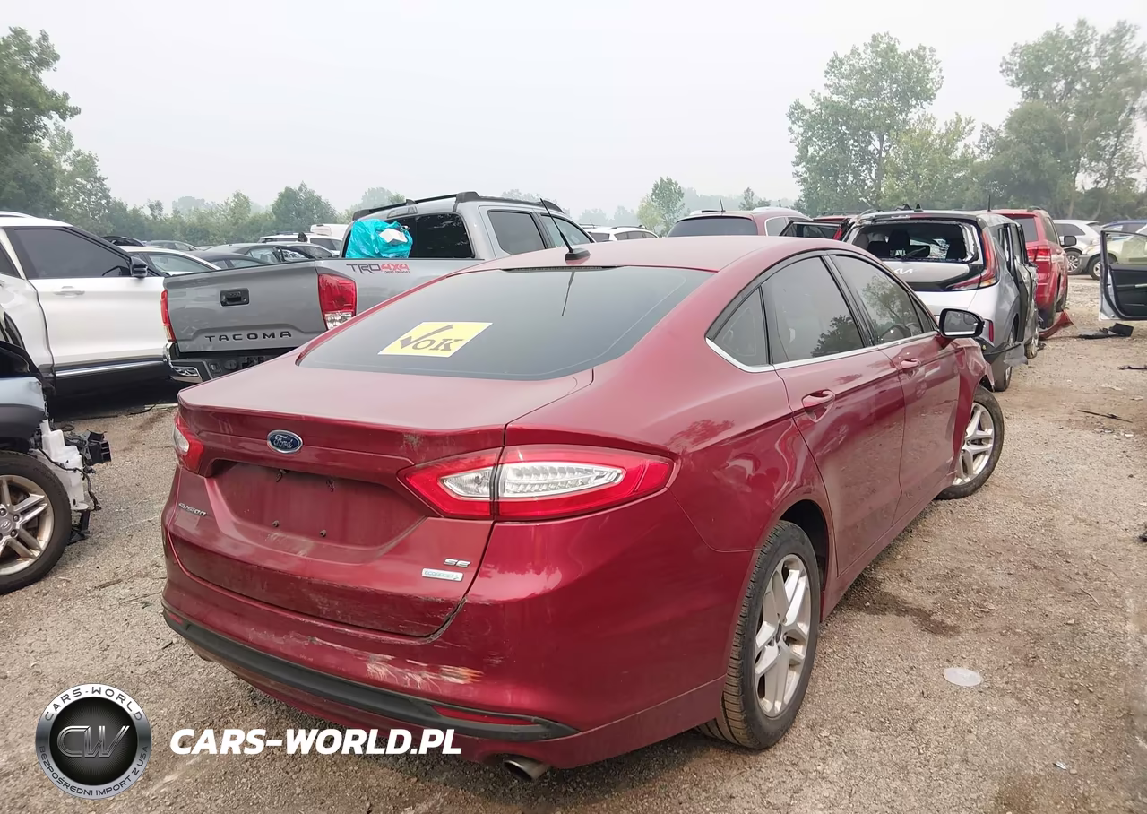 2015 Ford Fusion Se VIN:1FA6P0HD6F5100652 - 4