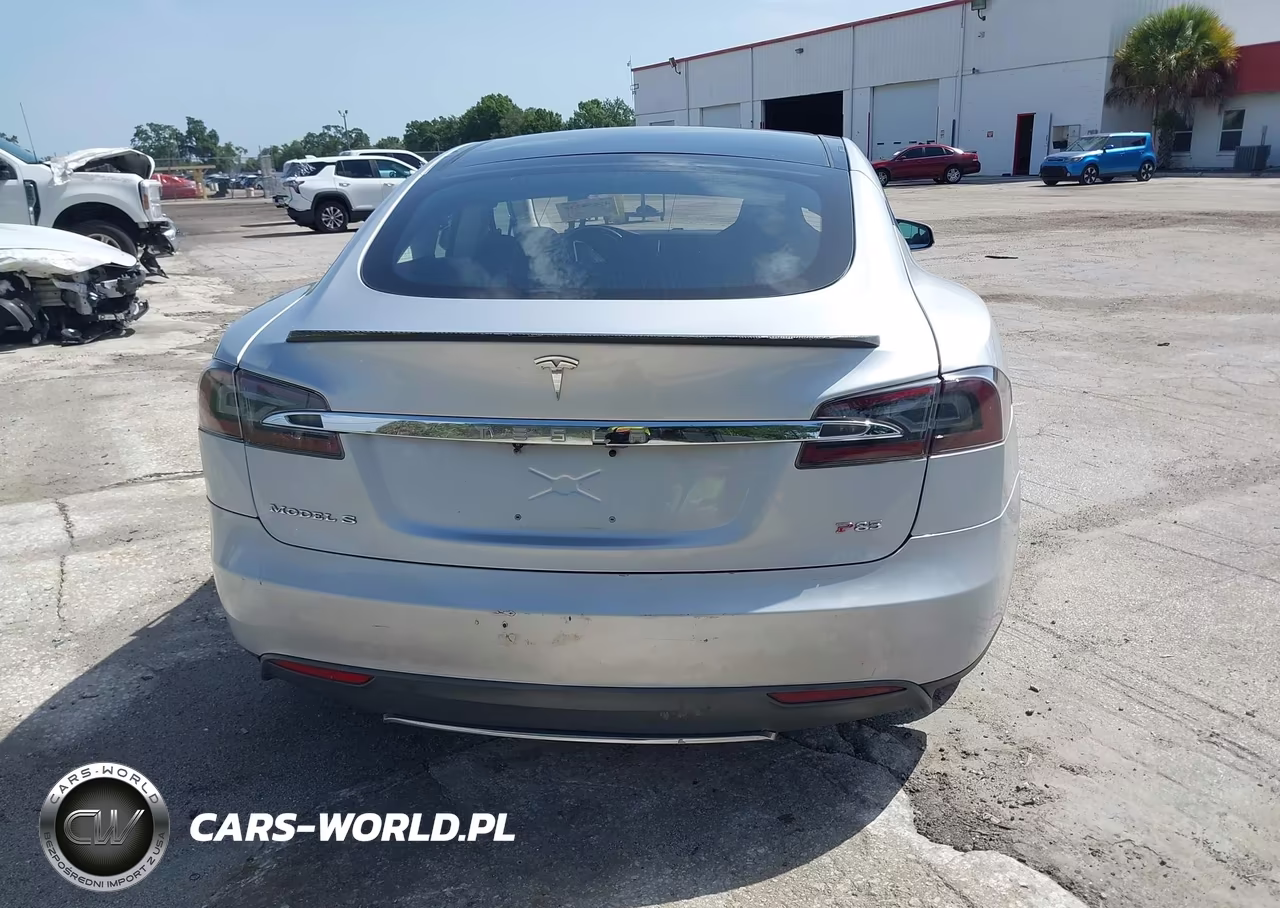 2013 Tesla Model S VIN:5YJSA1DP0DFP06721 - 16