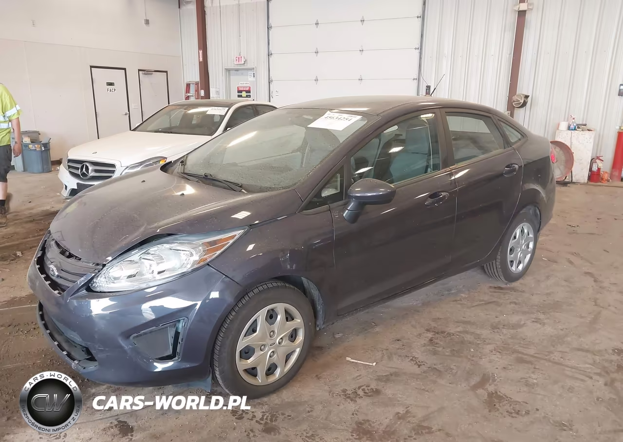 2013 Ford Fiesta S VIN:3FADP4AJ8DM172037 - 2
