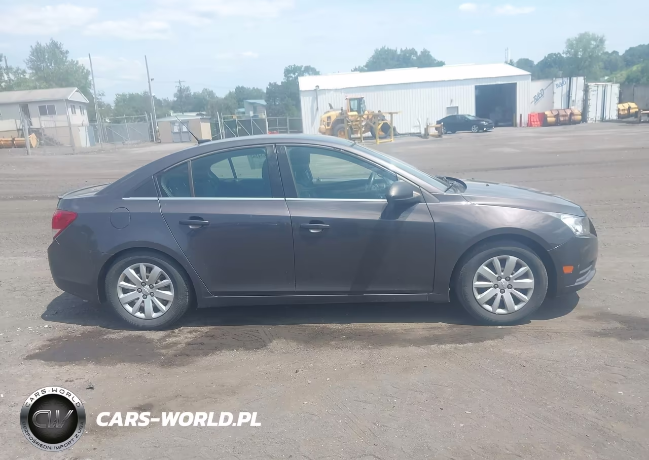 2011 Chevrolet Cruze Ls VIN:1G1PD5SH6B7226937 - 13