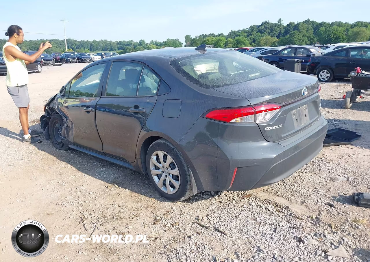 2024 Toyota Corolla Hybrid Le VIN:JTDBCMFE9R3042995 - 3