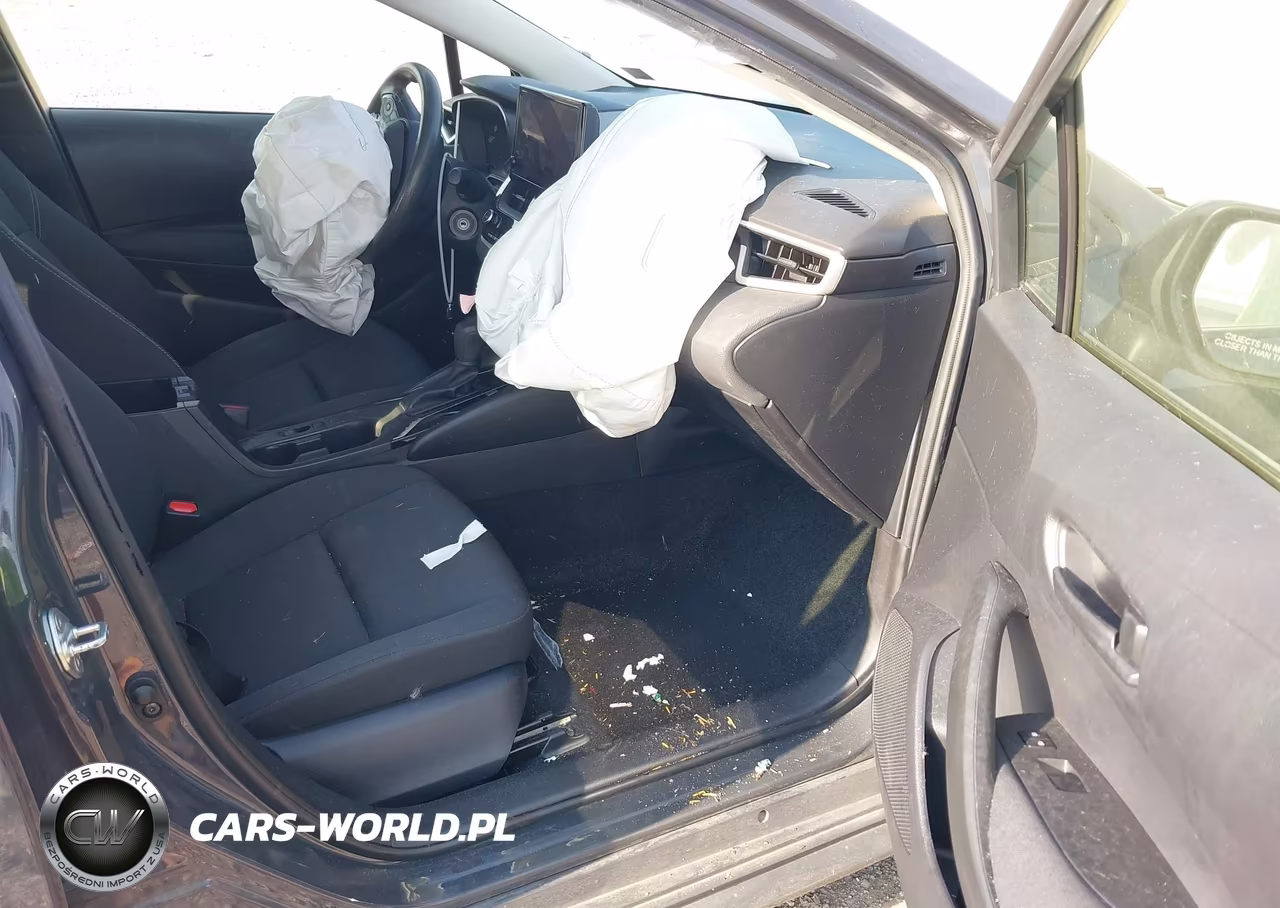 2024 Toyota Corolla Hybrid Le VIN:JTDBCMFE9R3042995 - 5