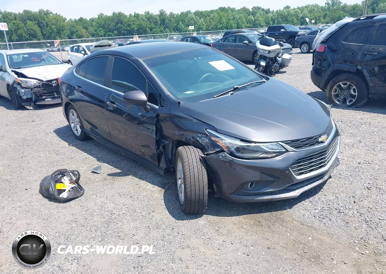 2017 Chevrolet Cruze Lt Auto – zdjęcie 1 z 16