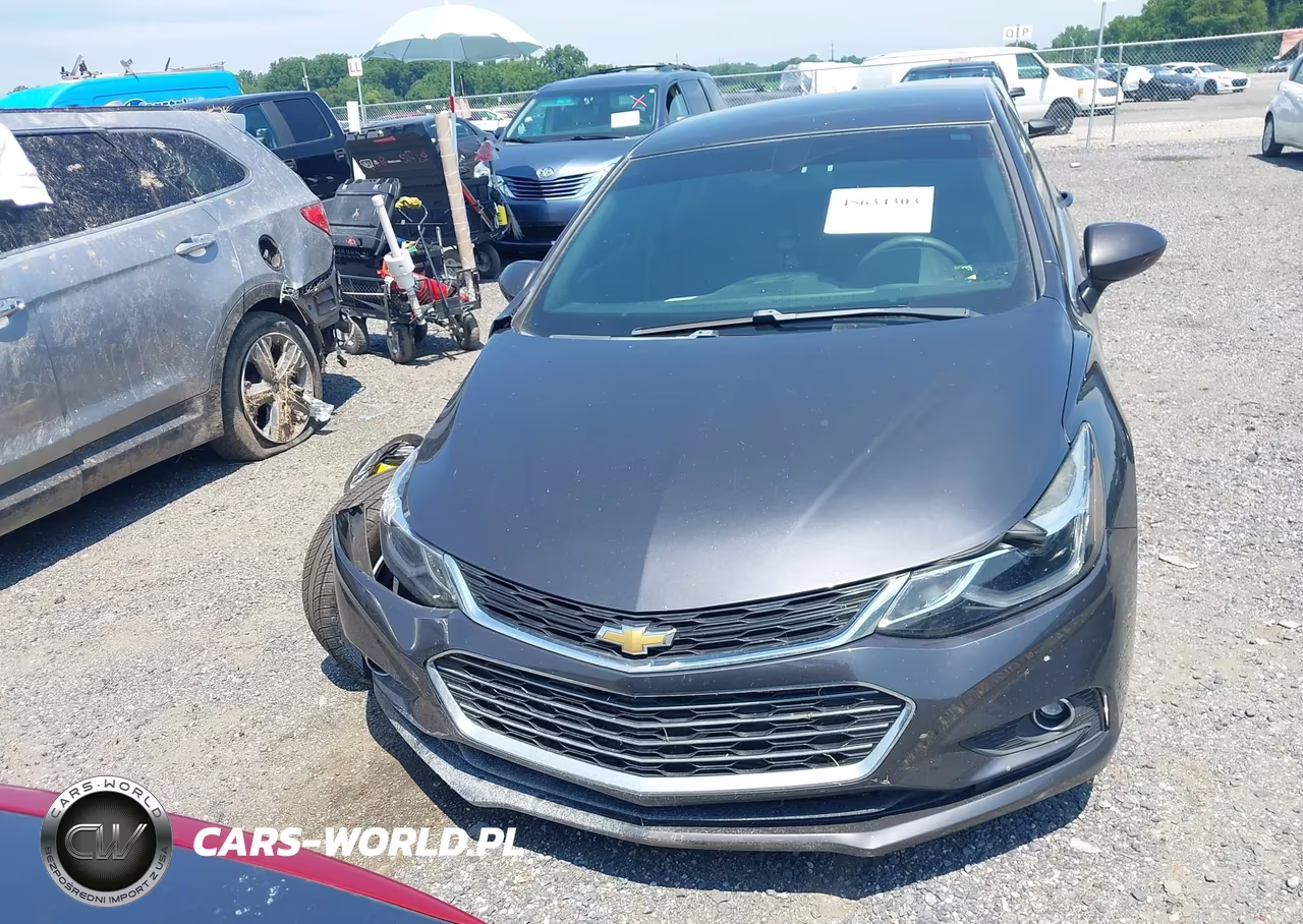 2017 Chevrolet Cruze Lt Auto VIN:1G1BE5SMXH7200001 - 12