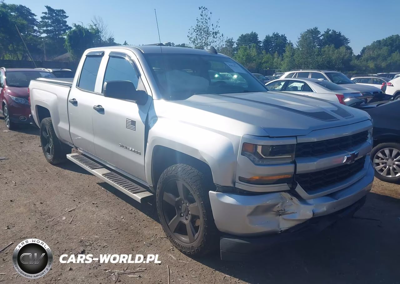 2018 Chevrolet Silverado 1500 Custom