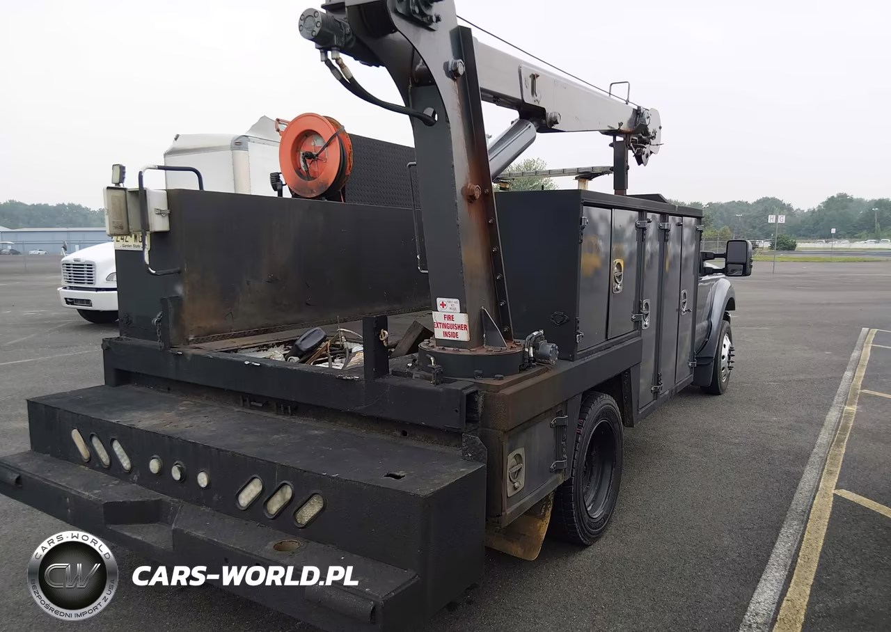 2013 Ford F-550 Chassis Xl VIN:1FDUF5GT0DEA52326 - 4