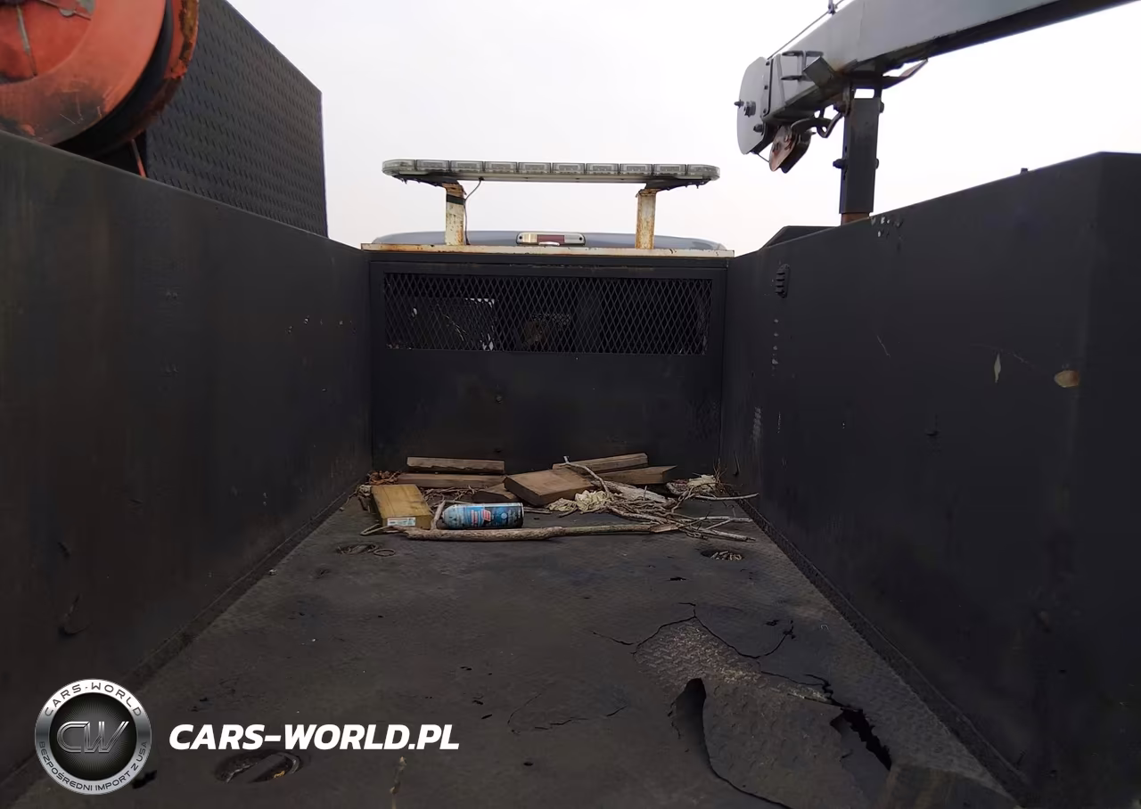 2013 Ford F-550 Chassis Xl VIN:1FDUF5GT0DEA52326 - 7