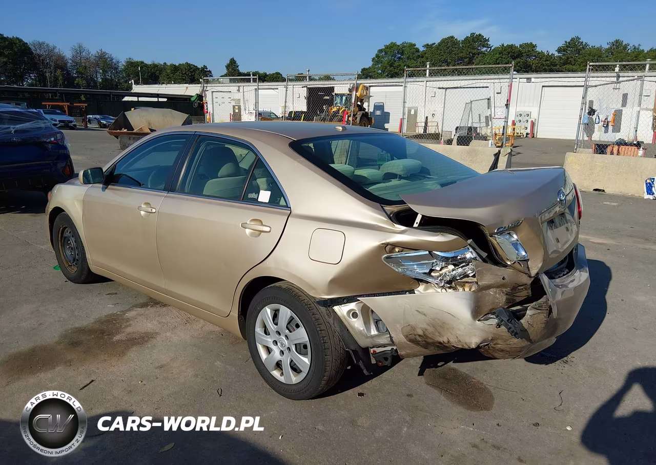 2010 Toyota Camry Le VIN:4T1BF3EK2AU076683 - 3