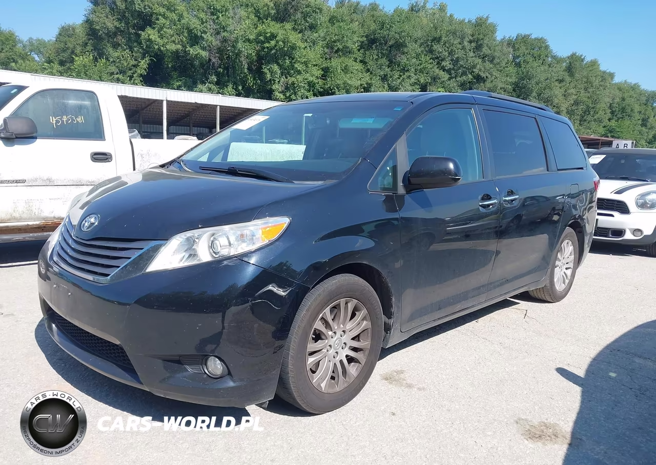2017 Toyota Sienna Xle 8 Passenger VIN:5TDYZ3DC9HS794777 - 2