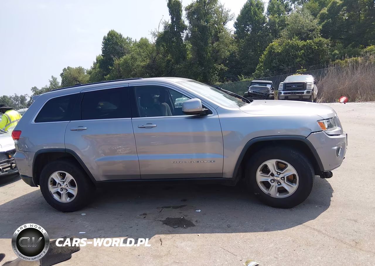 2014 Jeep Grand Cherokee Laredo VIN:1C4RJFAG0EC243140 - 13