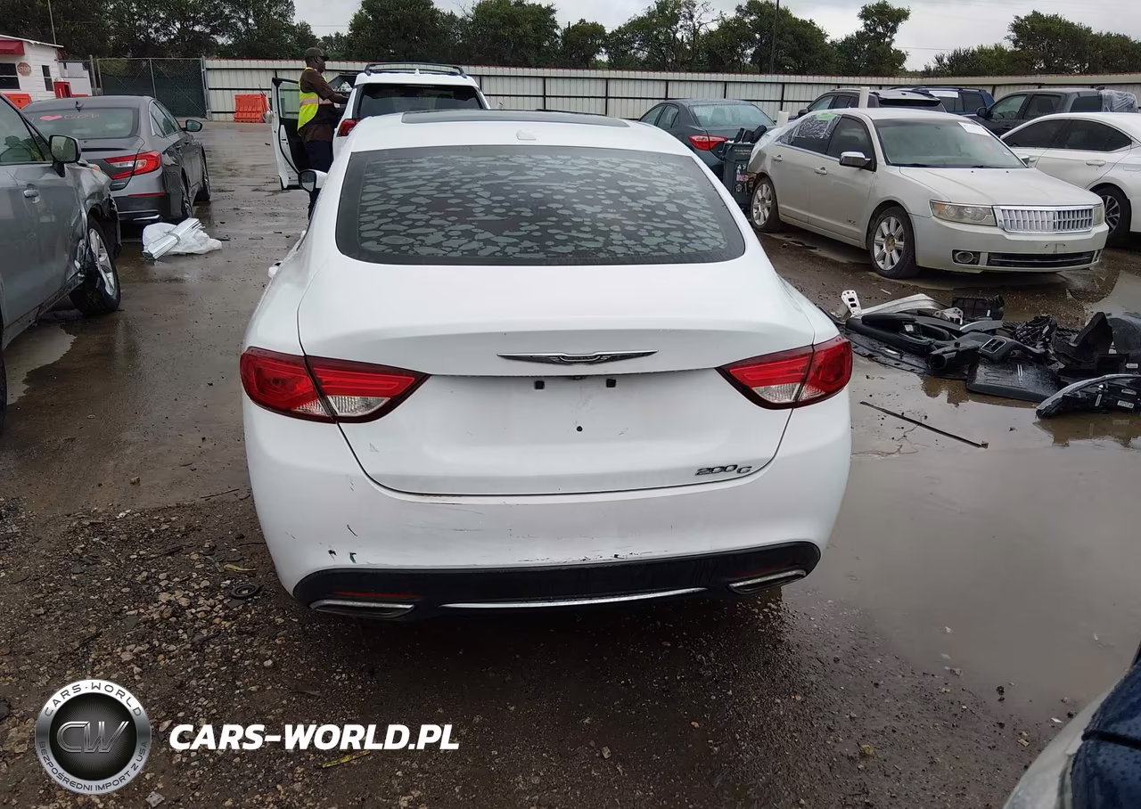 2016 Chrysler 200 C VIN:1C3CCCCG1GN163434 - 17