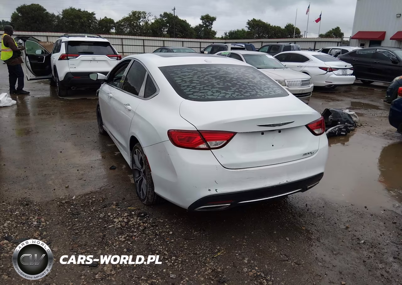 2016 Chrysler 200 C VIN:1C3CCCCG1GN163434 - 3