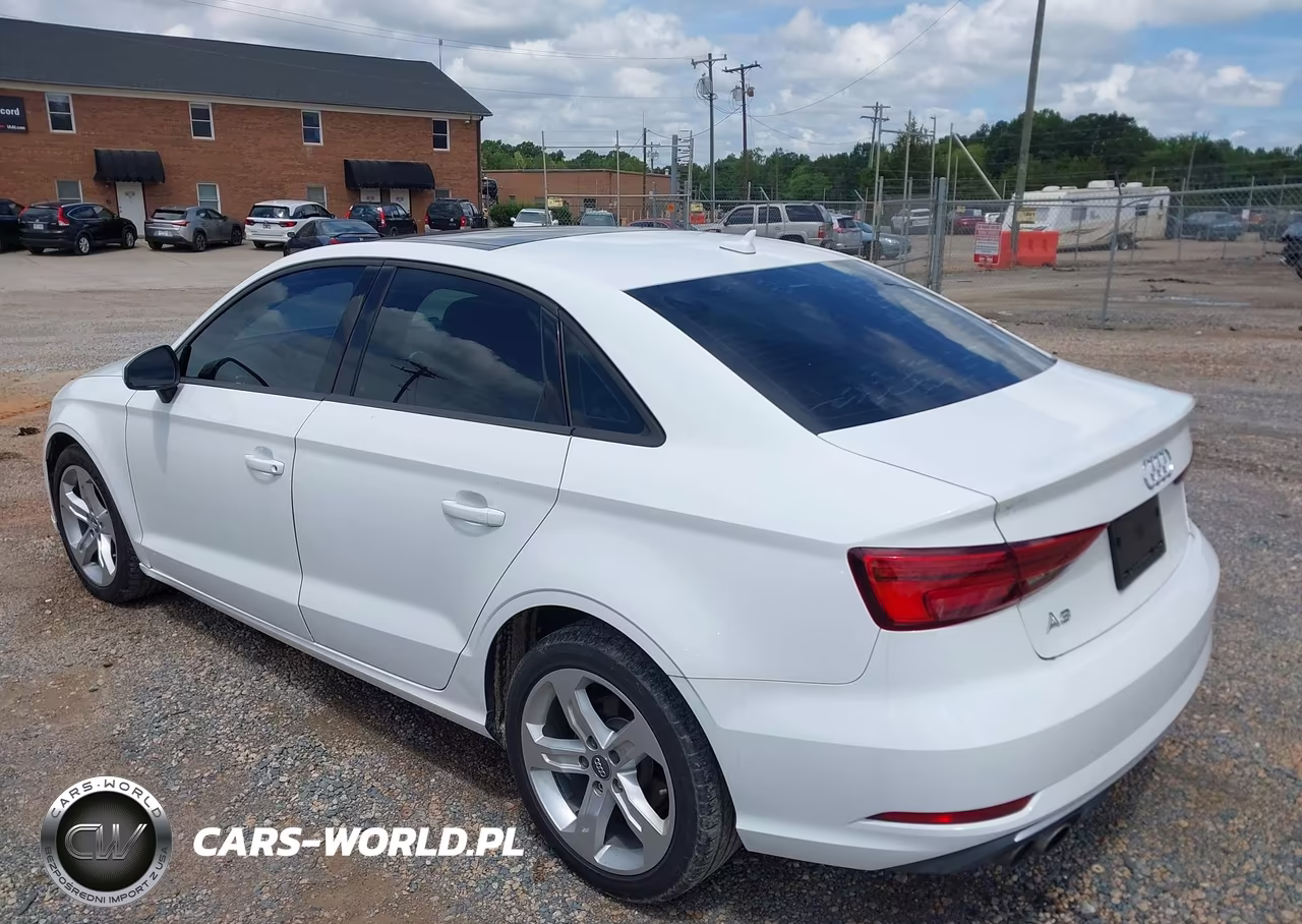 2018 Audi A3 Premium VIN:WAUAUGFF9J1088827 - 3