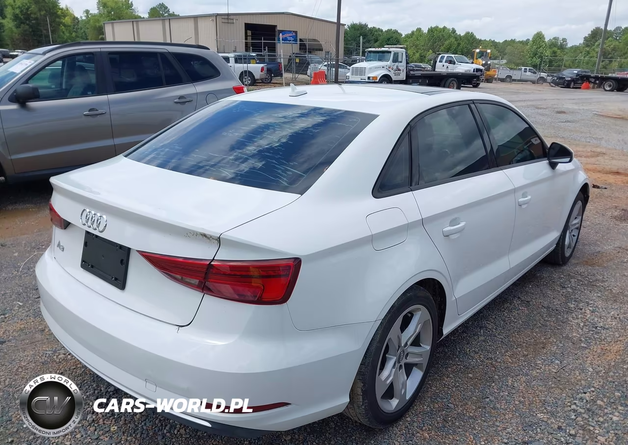 2018 Audi A3 Premium VIN:WAUAUGFF9J1088827 - 4