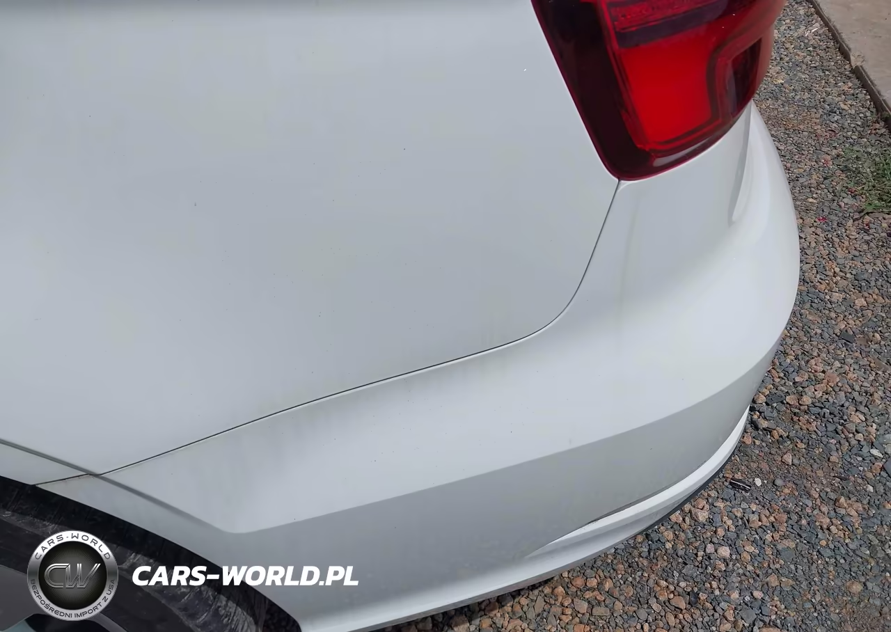 2018 Audi A3 Premium VIN:WAUAUGFF9J1088827 - 6