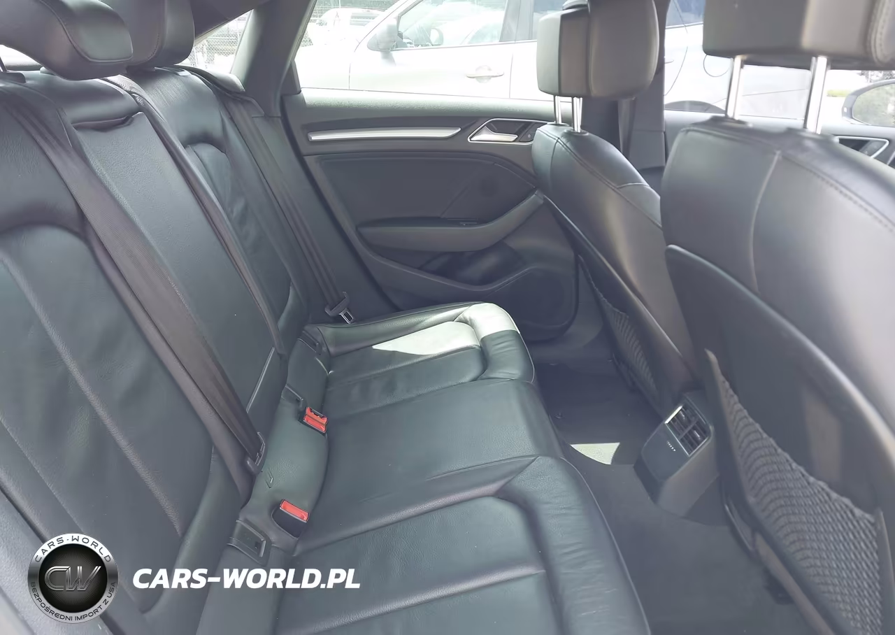 2018 Audi A3 Premium VIN:WAUAUGFF9J1088827 - 8