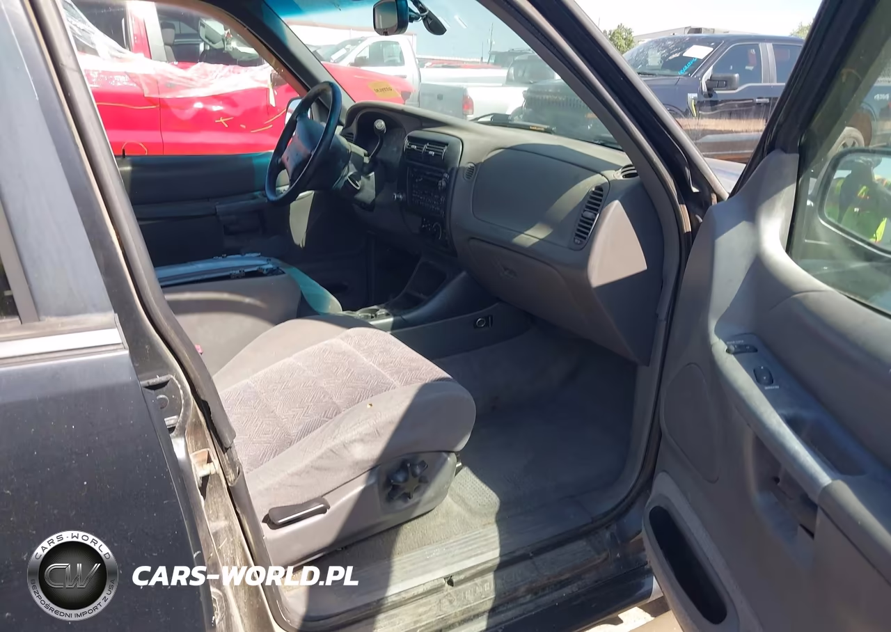 1999 Ford Explorer Eddie Bauer-Limited-Xlt VIN:1FMZU35PXXUC25236 - 5
