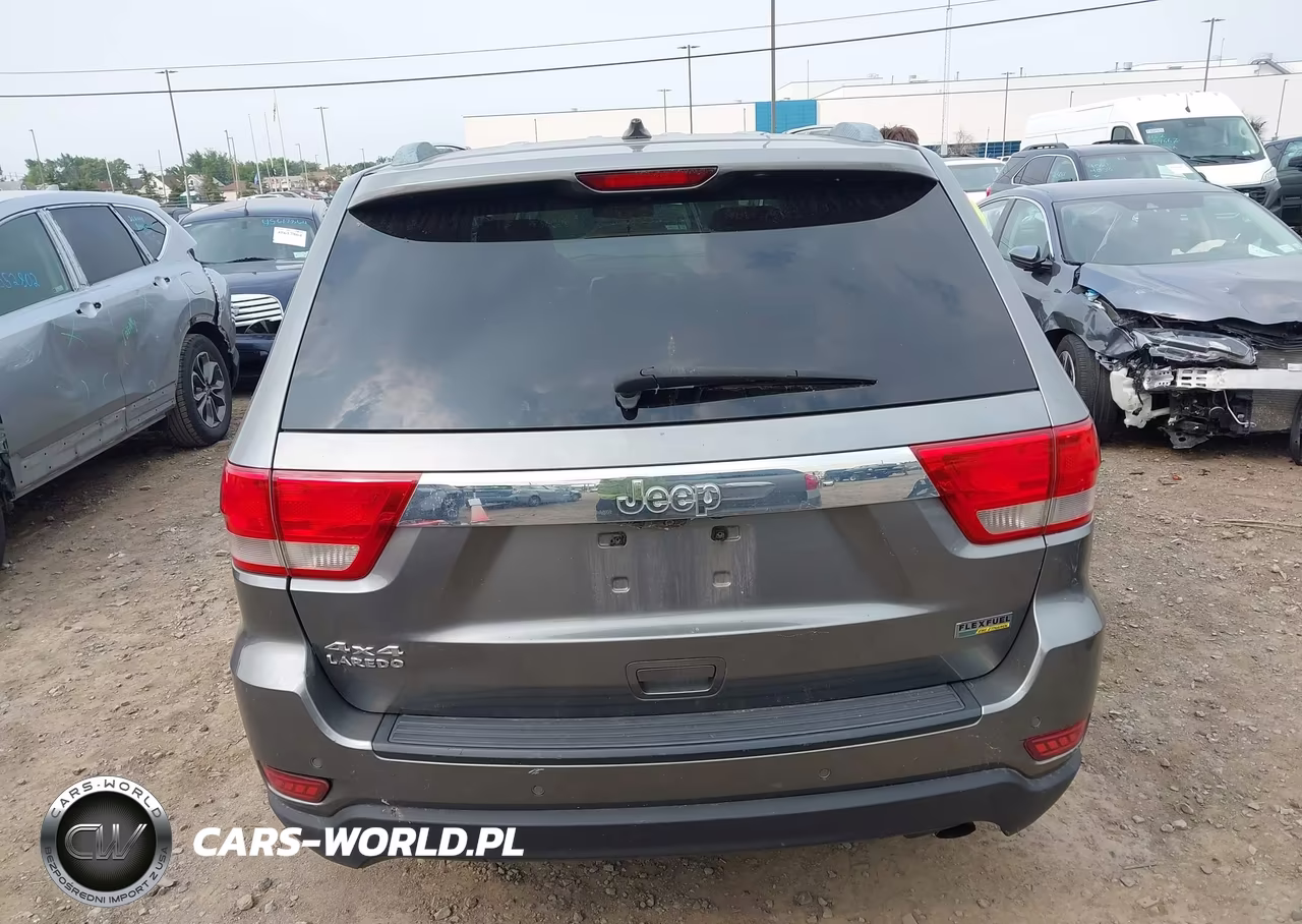 2011 Jeep Grand Cherokee Laredo VIN:1J4RR4GG4BC724616 - 16