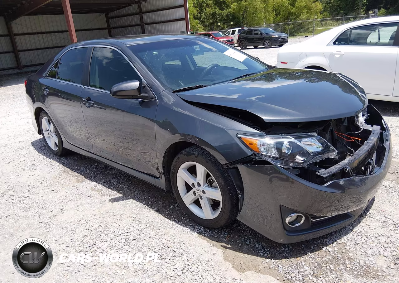 2013 Toyota Camry Se – zdjęcie 1 z 16