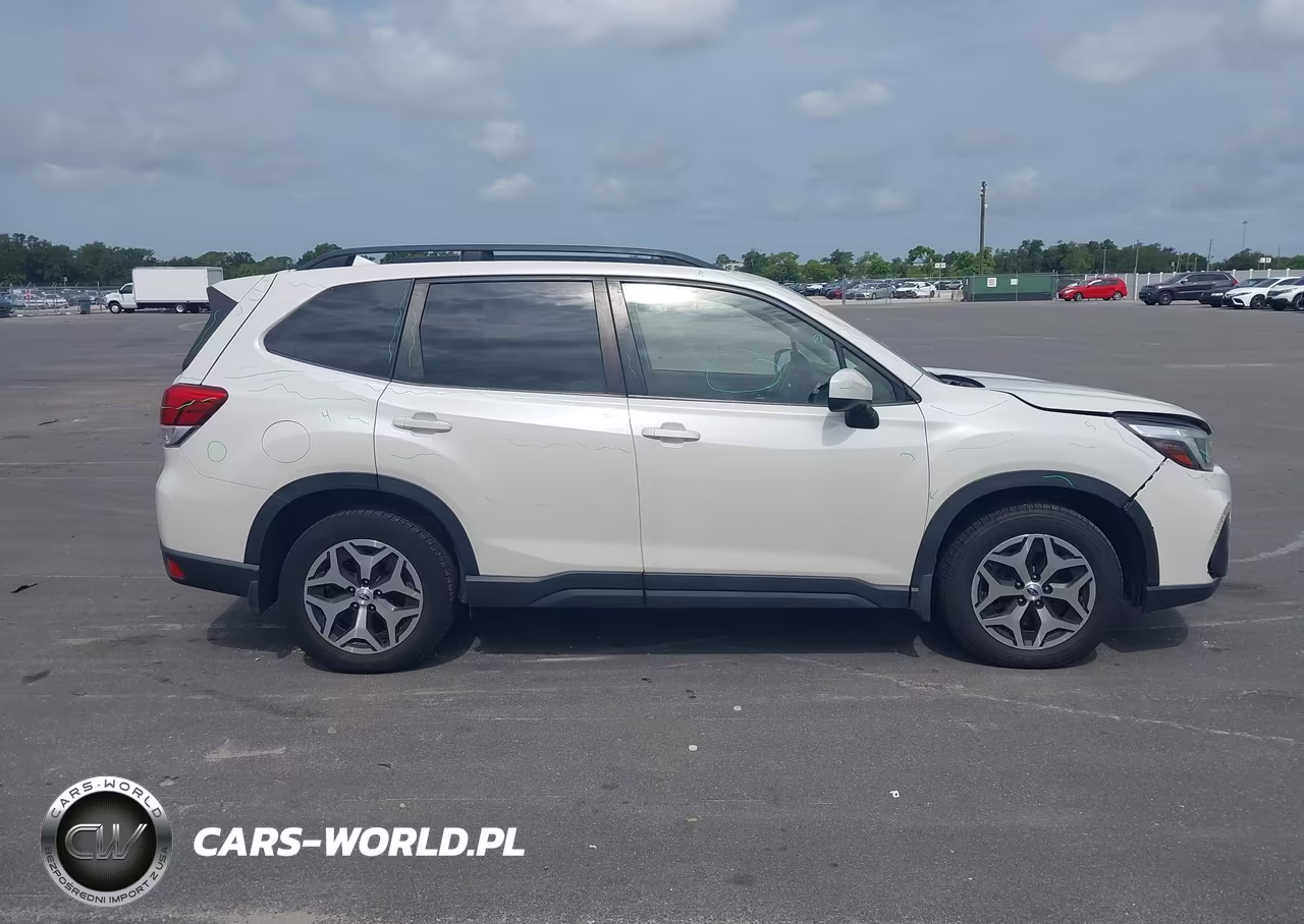 2019 Subaru Forester Premium VIN:JF2SKAEC4KH567331 - 13