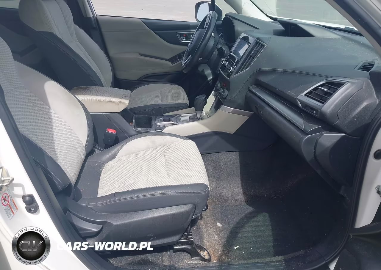 2019 Subaru Forester Premium VIN:JF2SKAEC4KH567331 - 5