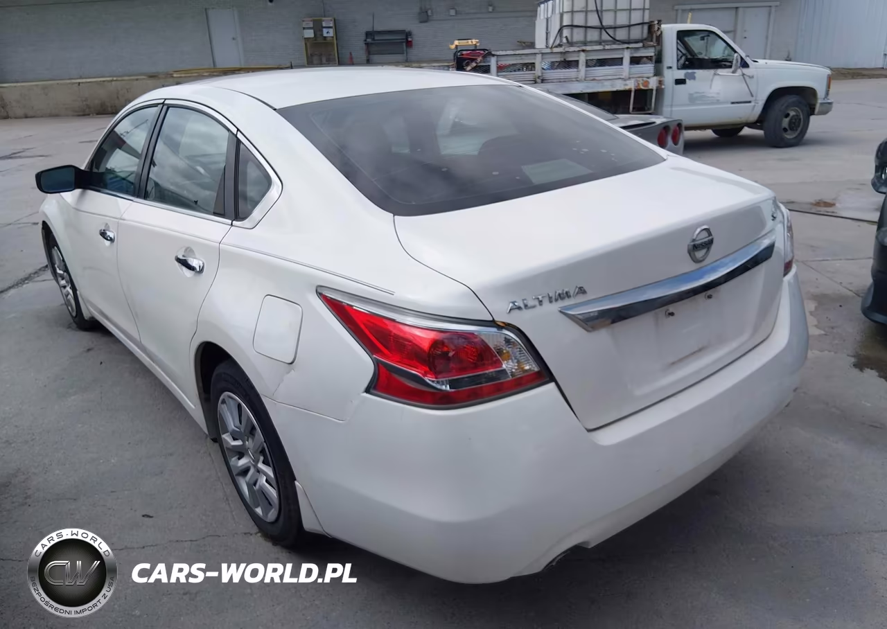2015 Nissan Altima 2.5 S VIN:1N4AL3AP4FC573568 - 3