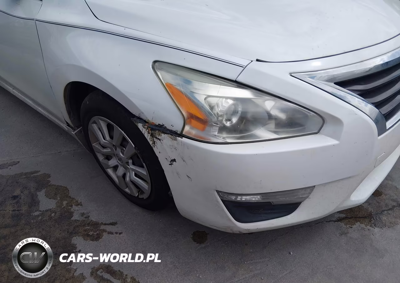 2015 Nissan Altima 2.5 S VIN:1N4AL3AP4FC573568 - 6