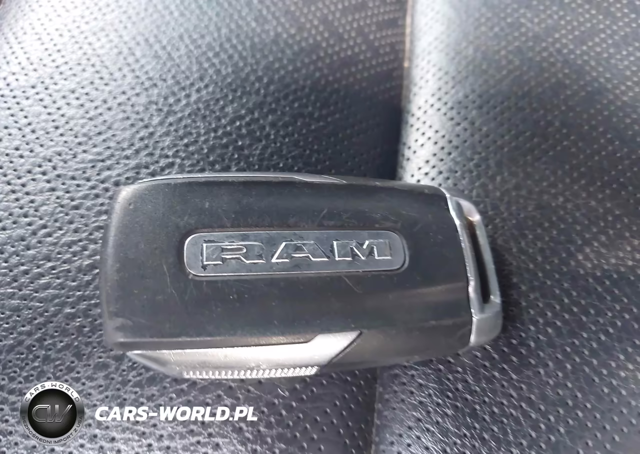 2021 Ram 1500 Laramie 4X2 5'7 Box VIN:1C6RREJT4MN533262 - 11