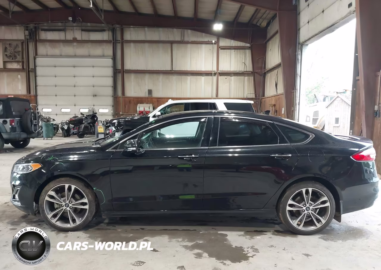 2020 Ford Fusion Titanium VIN:3FA6P0D9XLR235790 - 14