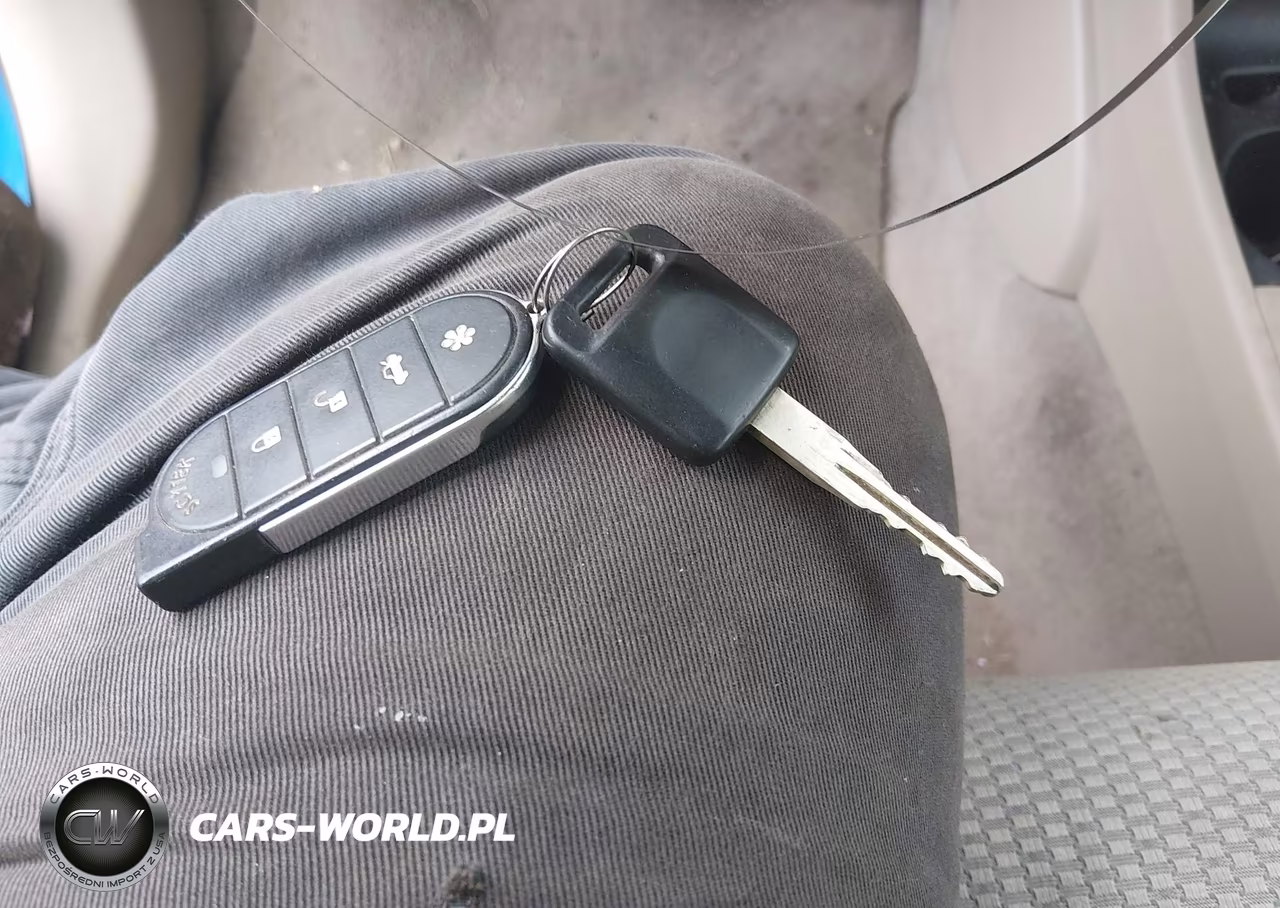 2009 Nissan Versa 1.8Sl VIN:3N1BC13E99L391956 - 11