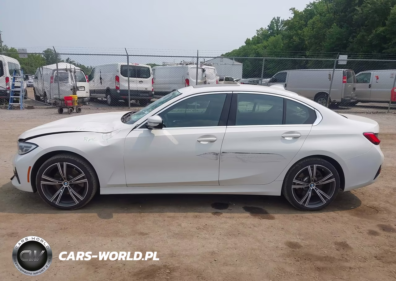 2020 BMW 330I xDrive VIN:3MW5R7J02L8B40383 - 15