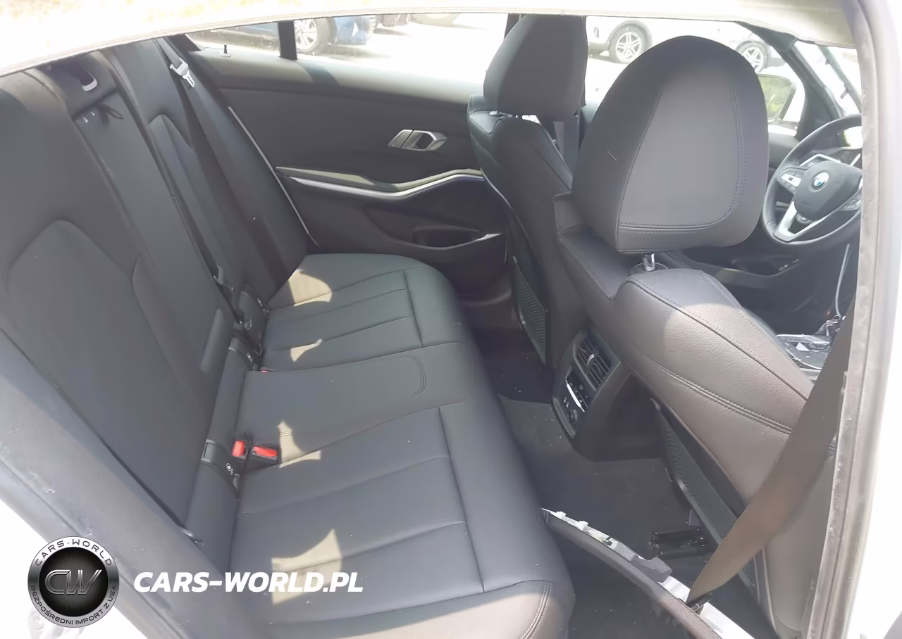 2020 BMW 330I xDrive VIN:3MW5R7J02L8B40383 - 8