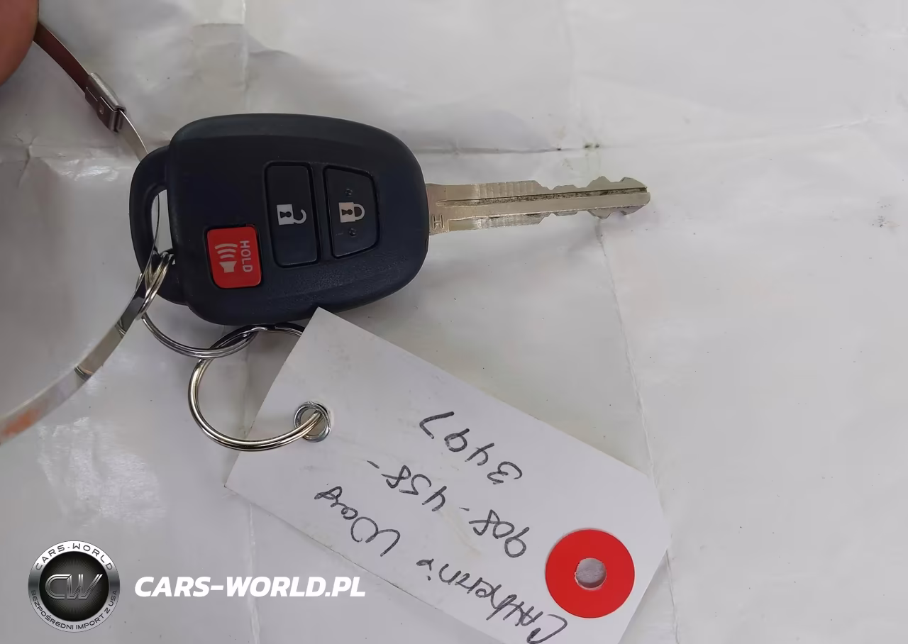2026 Toyota Corolla Cross L VIN:7MUAAABG9TV165117 - 11
