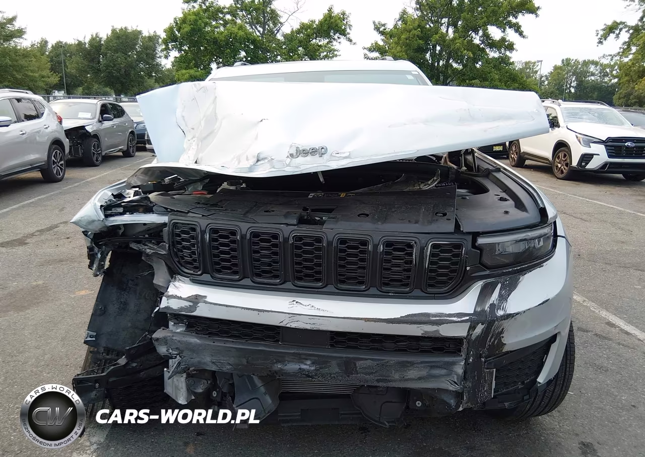 2025 Jeep Grand Cherokee L Altitude X 4X4 VIN:1C4RJKAG9S8718985 - 12