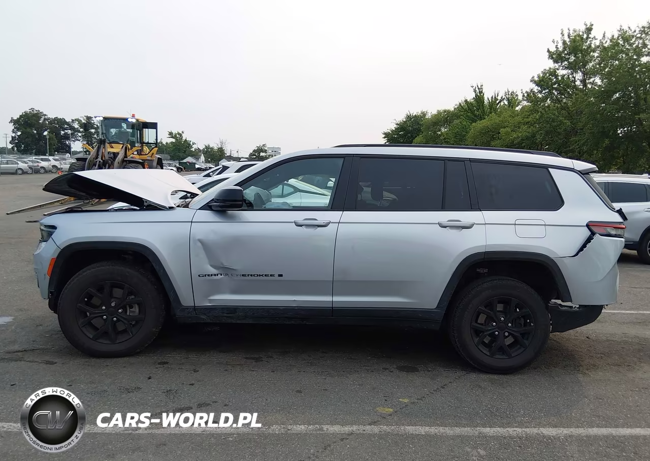 2025 Jeep Grand Cherokee L Altitude X 4X4 VIN:1C4RJKAG9S8718985 - 14