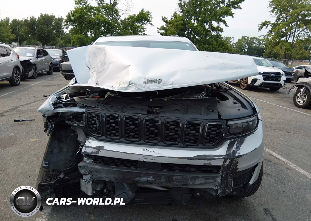 2025 Jeep Grand Cherokee L Altitude X 4X4 VIN:1C4RJKAG9S8718985 - 6