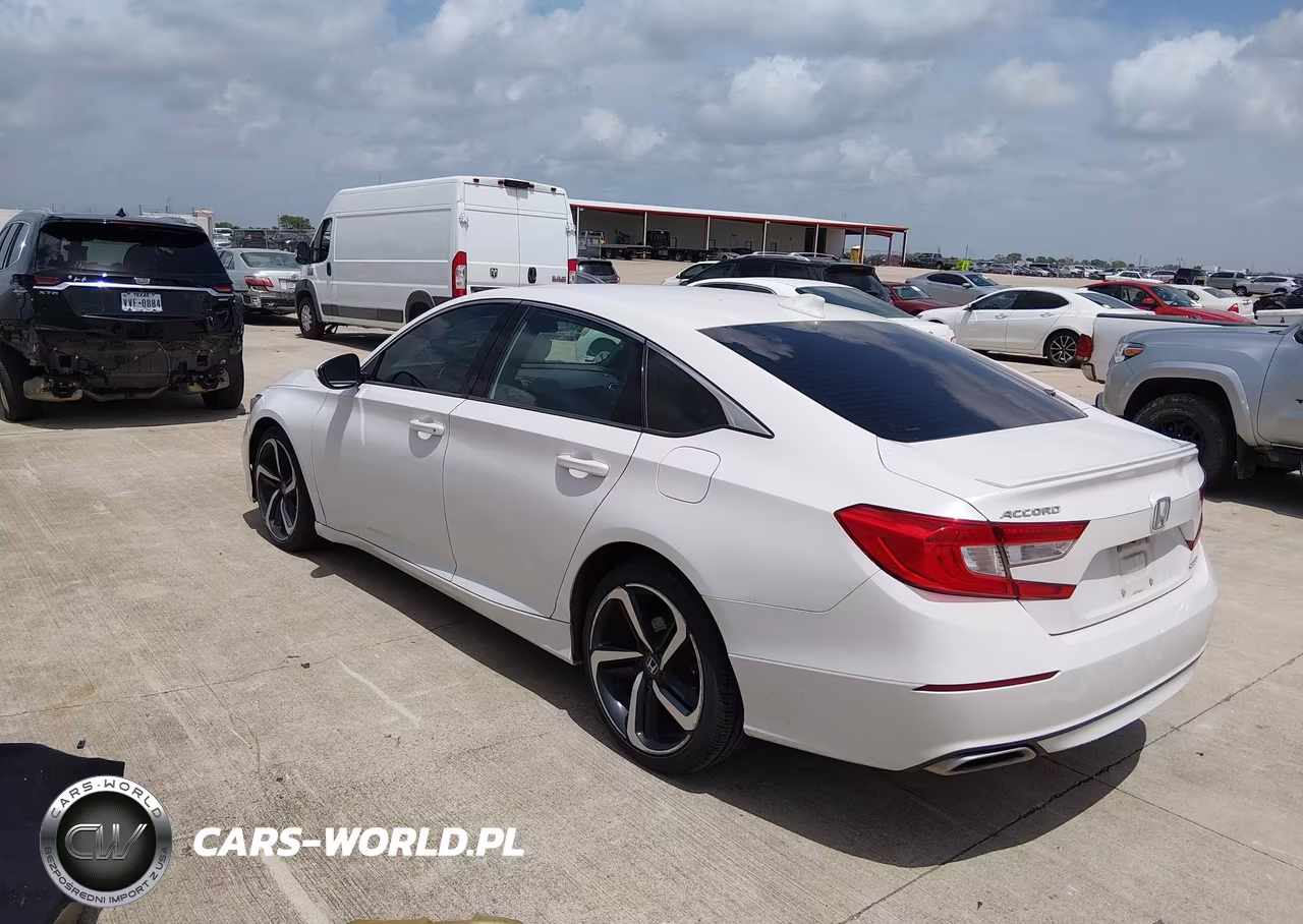 2018 Honda Accord Sport VIN:1HGCV1F31JA251127 - 3