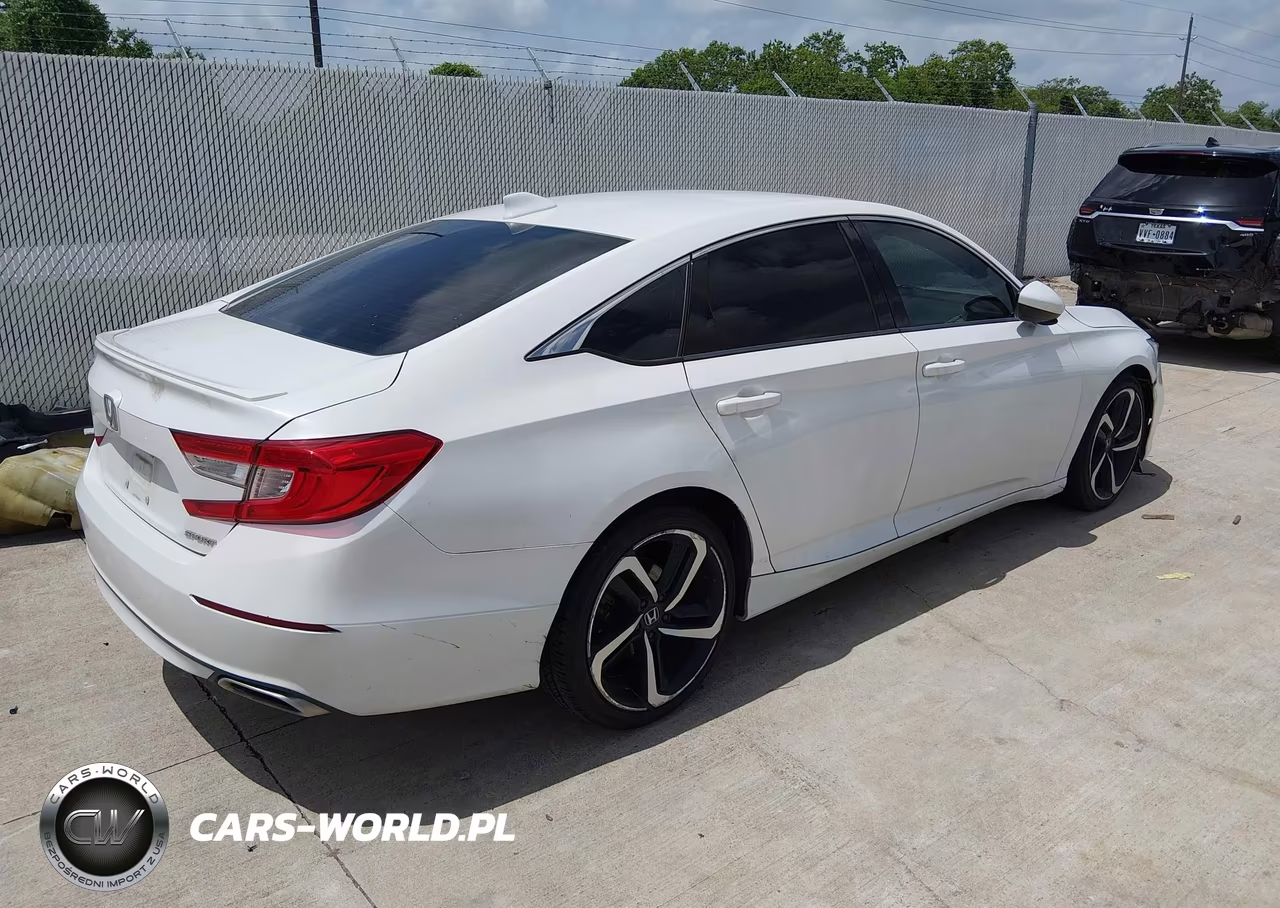 2018 Honda Accord Sport VIN:1HGCV1F31JA251127 - 4