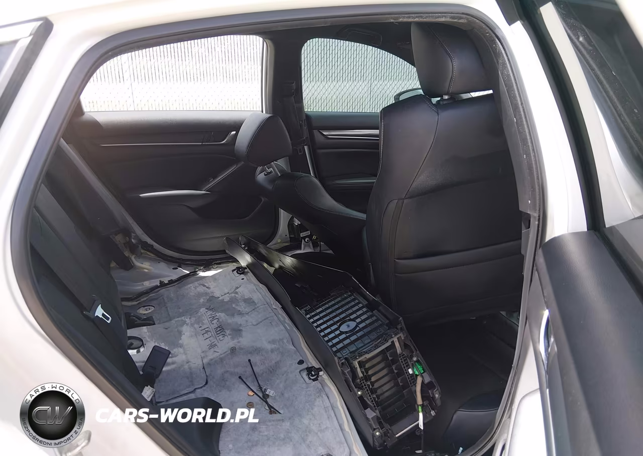 2018 Honda Accord Sport VIN:1HGCV1F31JA251127 - 8