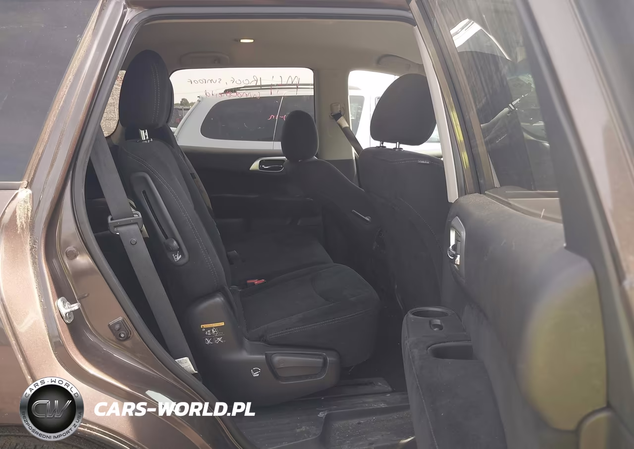 2016 Nissan Pathfinder S VIN:5N1AR2MMXGC641552 - 8