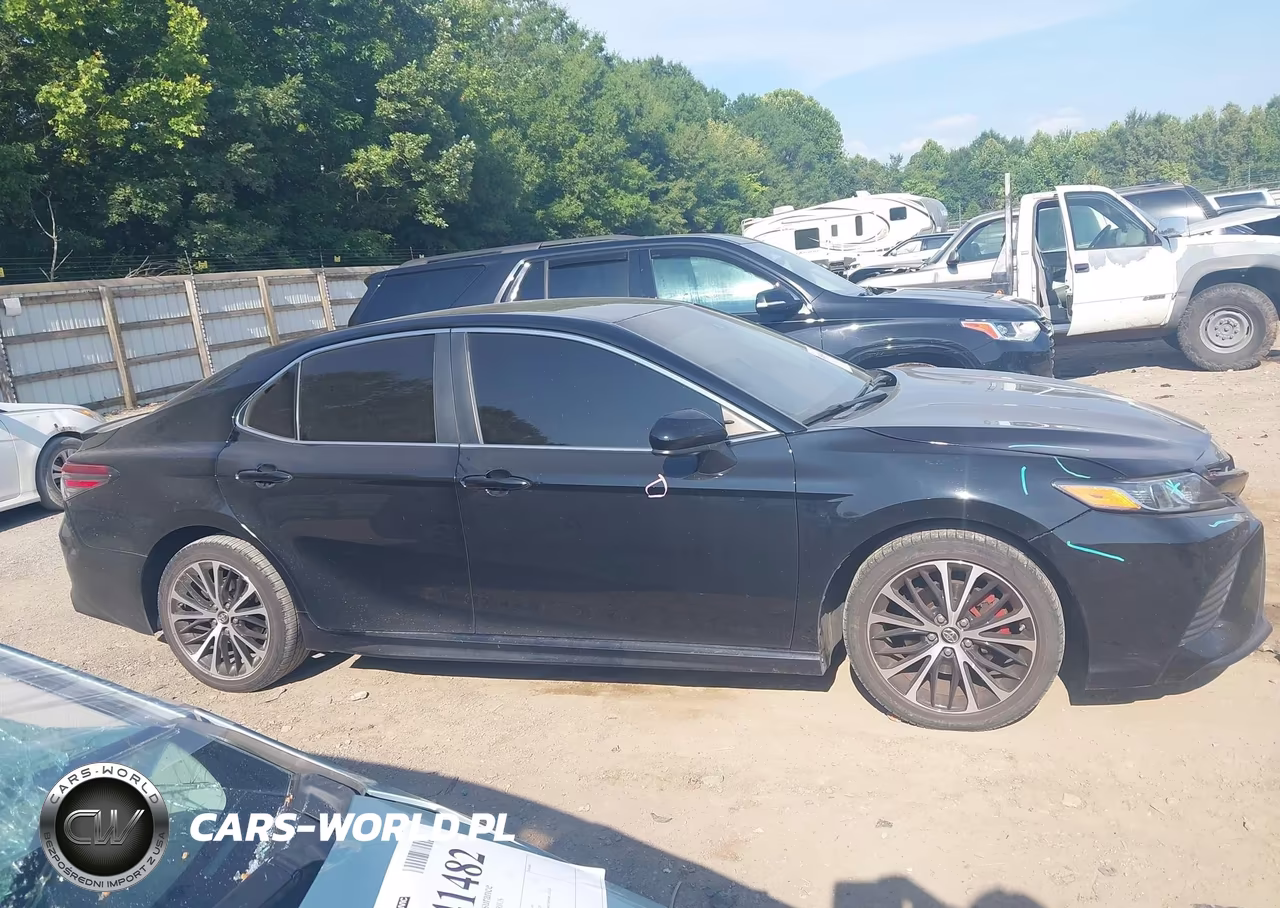 2018 Toyota Camry Se VIN:4T1B11HK6JU660289 - 13