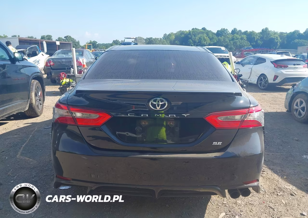 2018 Toyota Camry Se VIN:4T1B11HK6JU660289 - 16